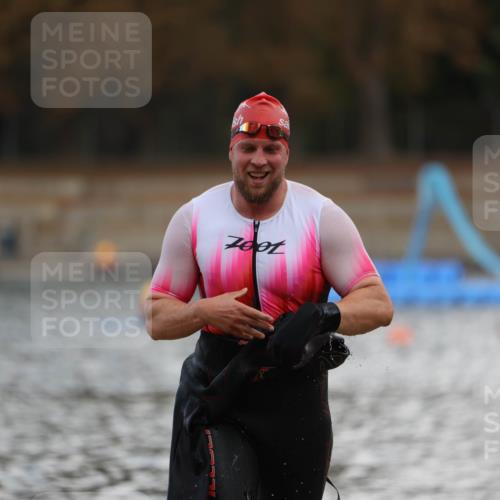 14.09.2025 - Stadtparktriathlon Michael Strokosch http://msf.ph/oto/8874713 14.09.2025 12:49:40 Schwimmen 1514 meine-sportfotos.de
