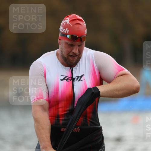 14.09.2025 - Stadtparktriathlon Michael Strokosch http://msf.ph/oto/8874720 14.09.2025 12:49:41 Schwimmen 1514 meine-sportfotos.de