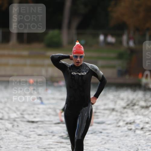 14.09.2025 - Stadtparktriathlon Michael Strokosch http://msf.ph/oto/8874761 14.09.2025 12:50:01 Schwimmen 1441, 1469, 1504 meine-sportfotos.de