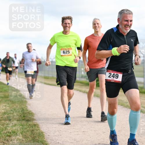 14.09.2025 - Airport Race Dr. Thomas Lammeyer http://msf.ph/oto/8874774 14.09.2025 12:19:29 Laufen 625, 249 meine-sportfotos.de