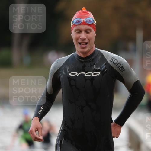 14.09.2025 - Stadtparktriathlon Michael Strokosch http://msf.ph/oto/8874781 14.09.2025 12:50:04 Schwimmen 1441, 1442, 1469 meine-sportfotos.de