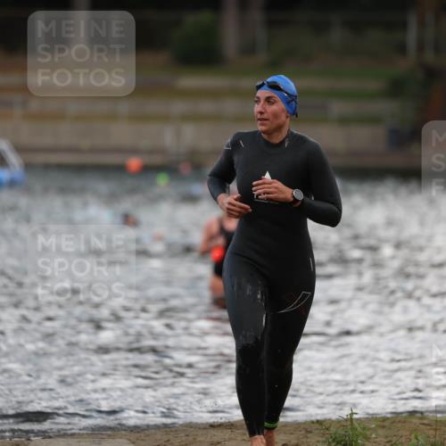 14.09.2025 - Stadtparktriathlon Michael Strokosch http://msf.ph/oto/8874836 14.09.2025 12:50:33 Schwimmen 1452 meine-sportfotos.de