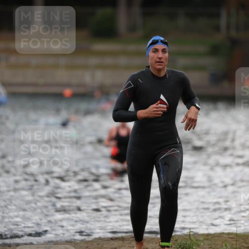 14.09.2025 - Stadtparktriathlon Michael Strokosch http://msf.ph/oto/8874837 14.09.2025 12:50:34 Schwimmen 1452 meine-sportfotos.de