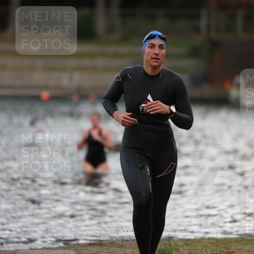 14.09.2025 - Stadtparktriathlon Michael Strokosch http://msf.ph/oto/8874839 14.09.2025 12:50:34 Schwimmen 1452 meine-sportfotos.de