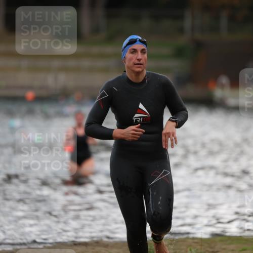 14.09.2025 - Stadtparktriathlon Michael Strokosch http://msf.ph/oto/8874841 14.09.2025 12:50:34 Schwimmen 1452 meine-sportfotos.de