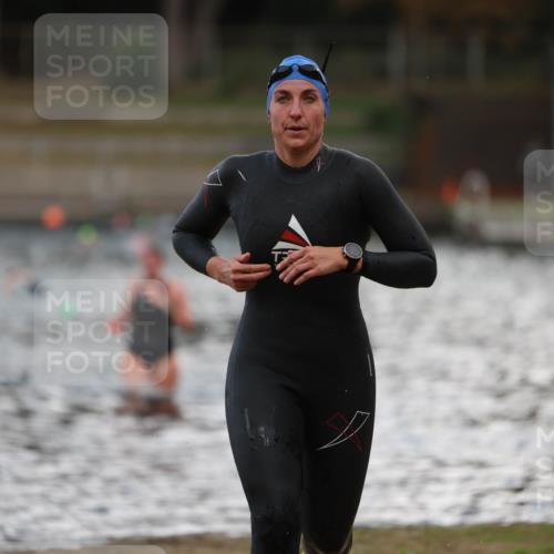 14.09.2025 - Stadtparktriathlon Michael Strokosch http://msf.ph/oto/8874844 14.09.2025 12:50:35 Schwimmen 1452 meine-sportfotos.de
