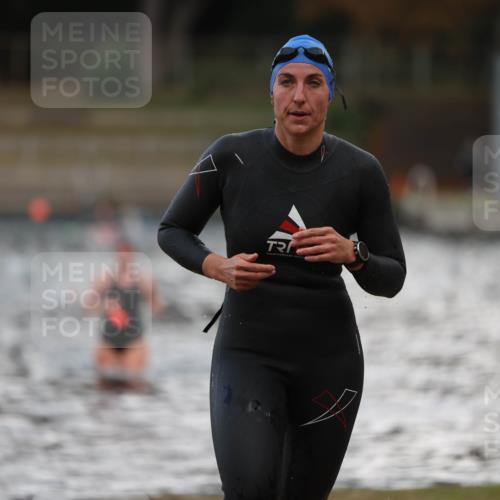 14.09.2025 - Stadtparktriathlon Michael Strokosch http://msf.ph/oto/8874847 14.09.2025 12:50:36 Schwimmen 1452 meine-sportfotos.de