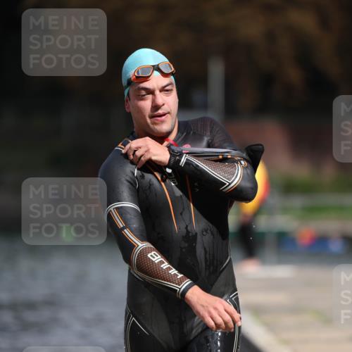 14.09.2025 - Stadtparktriathlon Michael Strokosch http://msf.ph/oto/8874924 14.09.2025 12:51:18 Schwimmen  meine-sportfotos.de