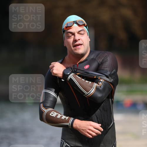 14.09.2025 - Stadtparktriathlon Michael Strokosch http://msf.ph/oto/8874927 14.09.2025 12:51:18 Schwimmen  meine-sportfotos.de