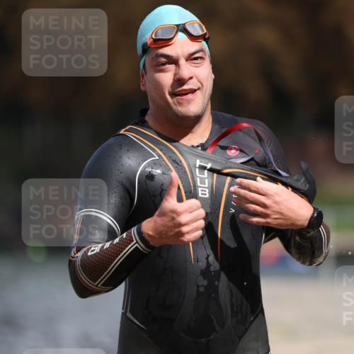 14.09.2025 - Stadtparktriathlon Michael Strokosch http://msf.ph/oto/8874929 14.09.2025 12:51:18 Schwimmen  meine-sportfotos.de