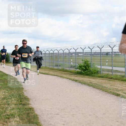 14.09.2025 - Airport Race Dr. Thomas Lammeyer http://msf.ph/oto/8874932 14.09.2025 12:19:39 Laufen 752, 654, 153 meine-sportfotos.de