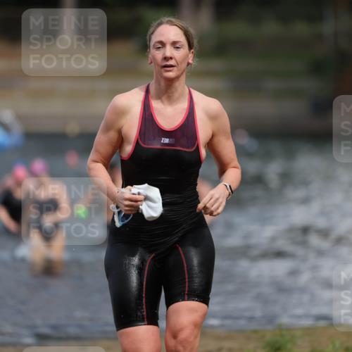 14.09.2025 - Stadtparktriathlon Michael Strokosch http://msf.ph/oto/8874944 14.09.2025 12:51:39 Schwimmen 1426, 1443, 1479, 1513 meine-sportfotos.de