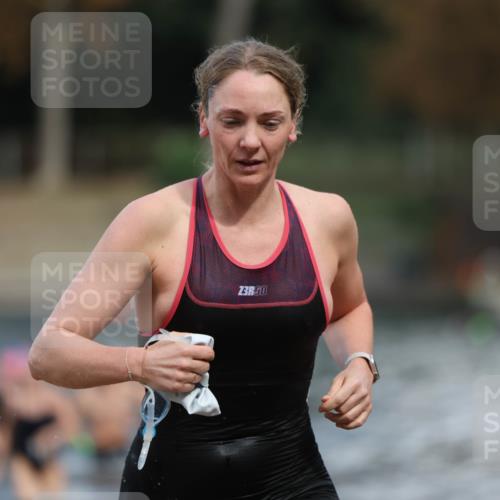14.09.2025 - Stadtparktriathlon Michael Strokosch http://msf.ph/oto/8874948 14.09.2025 12:51:40 Schwimmen 1426, 1443, 1479, 1513 meine-sportfotos.de