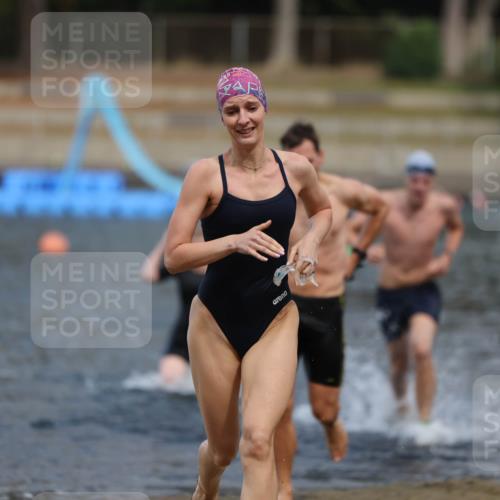 14.09.2025 - Stadtparktriathlon Michael Strokosch http://msf.ph/oto/8874958 14.09.2025 12:51:47 Schwimmen 1443, 1459, 1479, 1513 meine-sportfotos.de