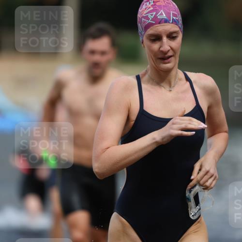 14.09.2025 - Stadtparktriathlon Michael Strokosch http://msf.ph/oto/8874965 14.09.2025 12:51:49 Schwimmen 1443, 1459, 1479, 1494, 1513 meine-sportfotos.de