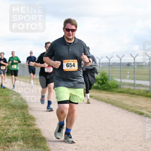 14.09.2025 - Airport Race Dr. Thomas Lammeyer http://msf.ph/oto/8874973 14.09.2025 12:19:42 Laufen 752, 654 meine-sportfotos.de