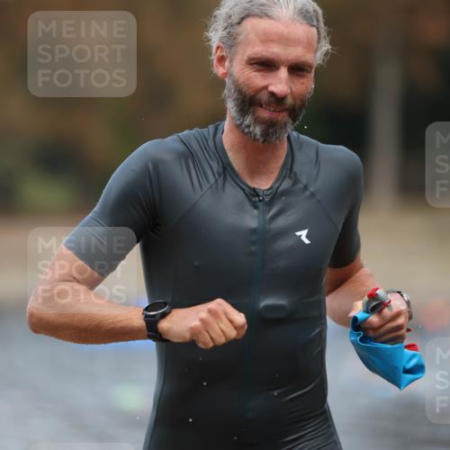 14.09.2025 - Stadtparktriathlon Michael Strokosch http://msf.ph/oto/8875021 14.09.2025 12:52:34 Schwimmen 1444, 1495, 1521 meine-sportfotos.de