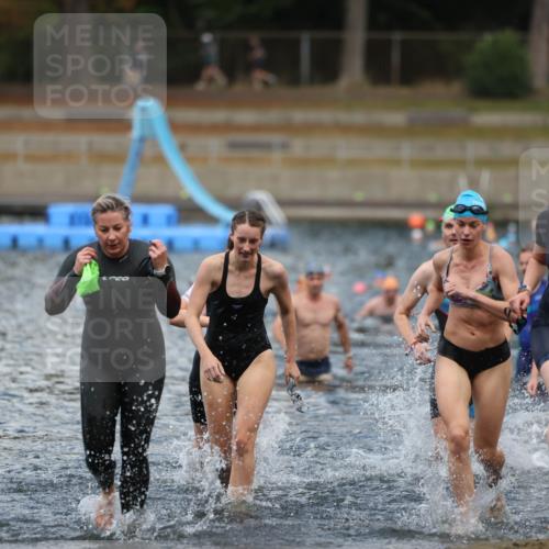 14.09.2025 - Stadtparktriathlon Michael Strokosch http://msf.ph/oto/8875036 14.09.2025 12:53:04 Schwimmen 1430, 1431, 1438, 1448, 1460, 1463, 1472, 1508 meine-sportfotos.de