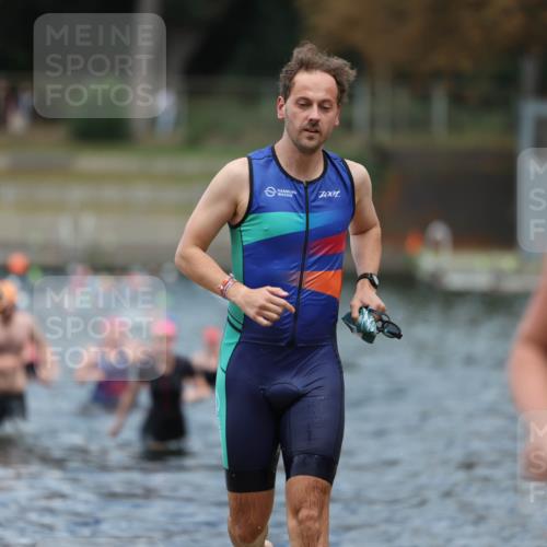 14.09.2025 - Stadtparktriathlon Michael Strokosch http://msf.ph/oto/8875083 14.09.2025 12:53:18 Schwimmen 1432, 1439, 1451, 1463, 1468, 1496, 1517 meine-sportfotos.de