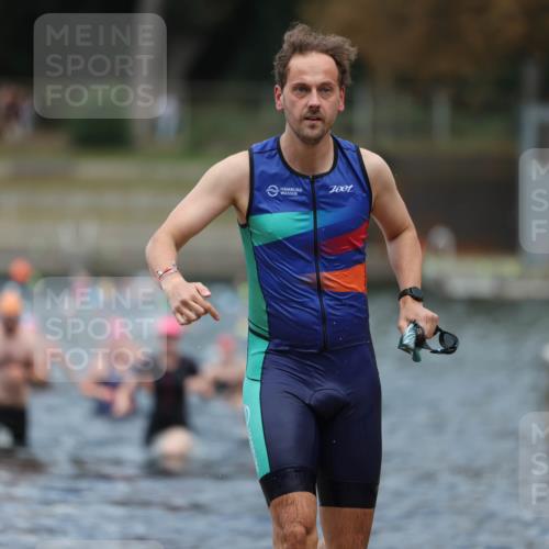 14.09.2025 - Stadtparktriathlon Michael Strokosch http://msf.ph/oto/8875086 14.09.2025 12:53:18 Schwimmen 1432, 1439, 1451, 1463, 1468, 1496, 1517 meine-sportfotos.de