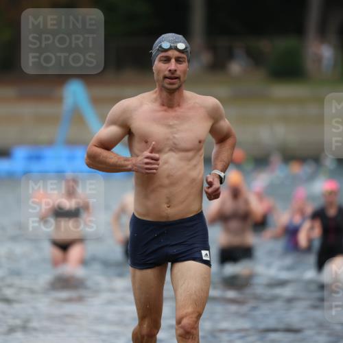 14.09.2025 - Stadtparktriathlon Michael Strokosch http://msf.ph/oto/8875093 14.09.2025 12:53:19 Schwimmen 1432, 1439, 1451, 1463, 1468, 1496, 1517 meine-sportfotos.de