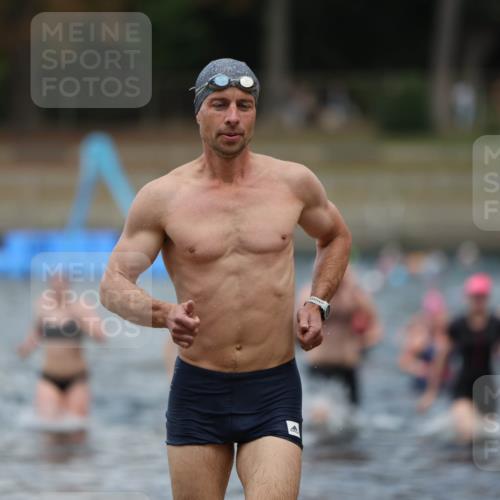 14.09.2025 - Stadtparktriathlon Michael Strokosch http://msf.ph/oto/8875096 14.09.2025 12:53:20 Schwimmen 1432, 1439, 1451, 1463, 1468, 1496, 1498, 1517 meine-sportfotos.de