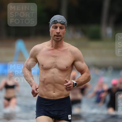 14.09.2025 - Stadtparktriathlon Michael Strokosch http://msf.ph/oto/8875098 14.09.2025 12:53:20 Schwimmen 1432, 1439, 1451, 1463, 1468, 1496, 1498, 1517 meine-sportfotos.de