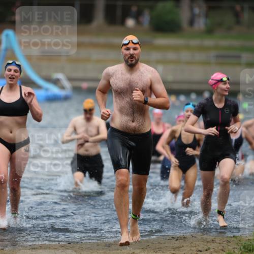 14.09.2025 - Stadtparktriathlon Michael Strokosch http://msf.ph/oto/8875105 14.09.2025 12:53:25 Schwimmen 1423, 1425, 1432, 1439, 1451, 1496, 1498, 1518 meine-sportfotos.de