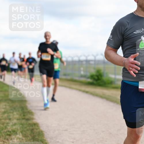 14.09.2025 - Airport Race Dr. Thomas Lammeyer http://msf.ph/oto/8875106 14.09.2025 12:19:51 Laufen 36, 851 meine-sportfotos.de