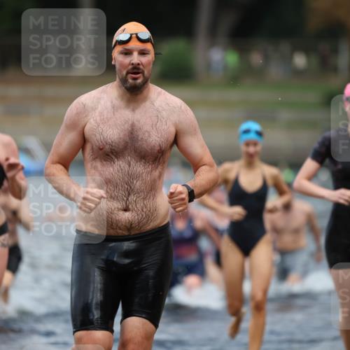 14.09.2025 - Stadtparktriathlon Michael Strokosch http://msf.ph/oto/8875118 14.09.2025 12:53:27 Schwimmen 1423, 1425, 1427, 1432, 1439, 1451, 1496, 1498, 1518 meine-sportfotos.de
