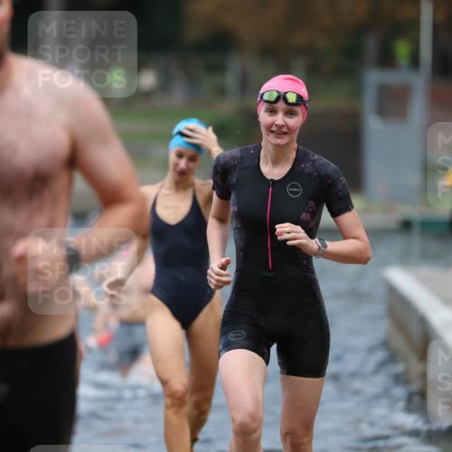 14.09.2025 - Stadtparktriathlon Michael Strokosch http://msf.ph/oto/8875123 14.09.2025 12:53:28 Schwimmen 1423, 1425, 1427, 1432, 1439, 1451, 1496, 1498, 1518 meine-sportfotos.de
