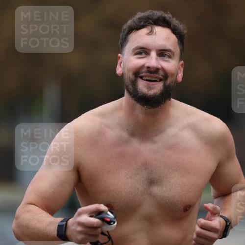 14.09.2025 - Stadtparktriathlon Michael Strokosch http://msf.ph/oto/8875162 14.09.2025 12:53:38 Schwimmen 1423, 1425, 1427, 1436, 1450, 1453, 1497, 1518 meine-sportfotos.de