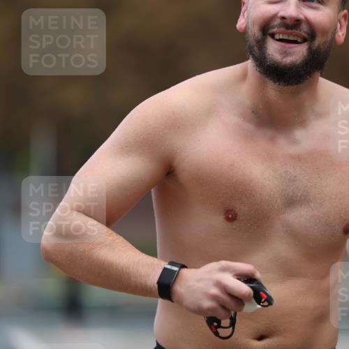 14.09.2025 - Stadtparktriathlon Michael Strokosch http://msf.ph/oto/8875164 14.09.2025 12:53:38 Schwimmen 1423, 1425, 1427, 1436, 1450, 1453, 1497, 1518 meine-sportfotos.de