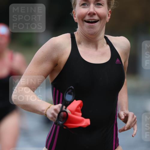 14.09.2025 - Stadtparktriathlon Michael Strokosch http://msf.ph/oto/8875169 14.09.2025 12:53:41 Schwimmen 1423, 1425, 1427, 1436, 1450, 1453, 1467, 1497 meine-sportfotos.de
