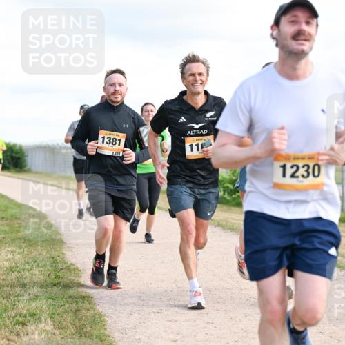 14.09.2025 - Airport Race Dr. Thomas Lammeyer http://msf.ph/oto/8875178 14.09.2025 12:19:58 Laufen 1381, 1381, 110, 1230 meine-sportfotos.de