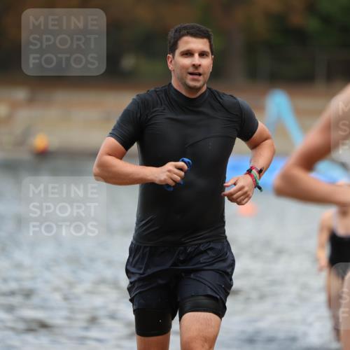 14.09.2025 - Stadtparktriathlon Michael Strokosch http://msf.ph/oto/8875192 14.09.2025 12:53:47 Schwimmen 1436, 1450, 1456, 1467, 1497 meine-sportfotos.de