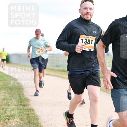14.09.2025 - Airport Race Dr. Thomas Lammeyer http://msf.ph/oto/8875203 14.09.2025 12:19:59 Laufen 661, 1381, 1381, 1108 meine-sportfotos.de