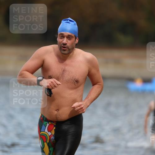 14.09.2025 - Stadtparktriathlon Michael Strokosch http://msf.ph/oto/8875248 14.09.2025 12:54:15 Schwimmen 1462, 1473, 1480, 1506, 1515 meine-sportfotos.de