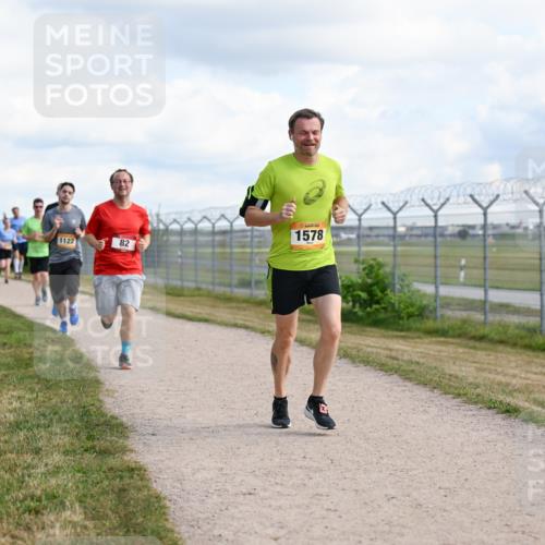 14.09.2025 - Airport Race Dr. Thomas Lammeyer http://msf.ph/oto/8875273 14.09.2025 12:20:06 Laufen 1122, 82, 1578 meine-sportfotos.de