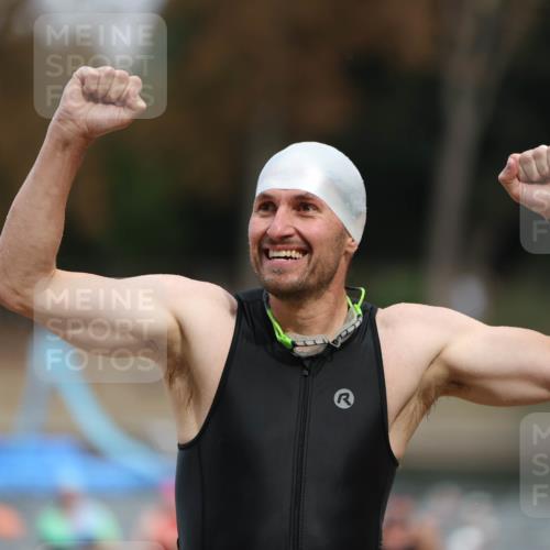 14.09.2025 - Stadtparktriathlon Michael Strokosch http://msf.ph/oto/8875275 14.09.2025 12:54:23 Schwimmen 1462, 1484, 1506 meine-sportfotos.de