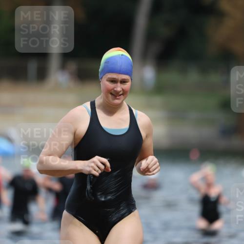 14.09.2025 - Stadtparktriathlon Michael Strokosch http://msf.ph/oto/8875280 14.09.2025 12:54:26 Schwimmen 1462, 1465, 1484, 1506, 1507, 1519 meine-sportfotos.de