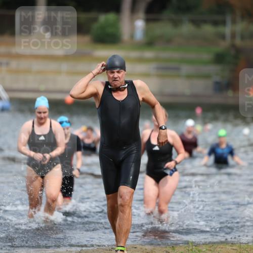 14.09.2025 - Stadtparktriathlon Michael Strokosch http://msf.ph/oto/8875289 14.09.2025 12:54:31 Schwimmen 1434, 1447, 1465, 1471, 1484, 1507, 1519 meine-sportfotos.de