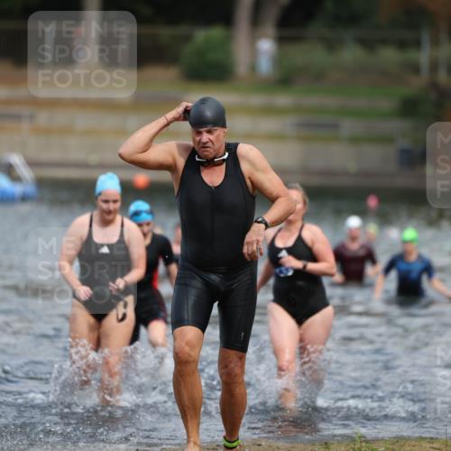 14.09.2025 - Stadtparktriathlon Michael Strokosch http://msf.ph/oto/8875291 14.09.2025 12:54:32 Schwimmen 1434, 1447, 1465, 1471, 1484, 1507, 1519 meine-sportfotos.de