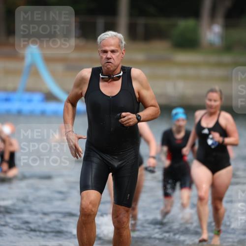 14.09.2025 - Stadtparktriathlon Michael Strokosch http://msf.ph/oto/8875302 14.09.2025 12:54:33 Schwimmen 1434, 1447, 1465, 1471, 1484, 1507, 1519 meine-sportfotos.de