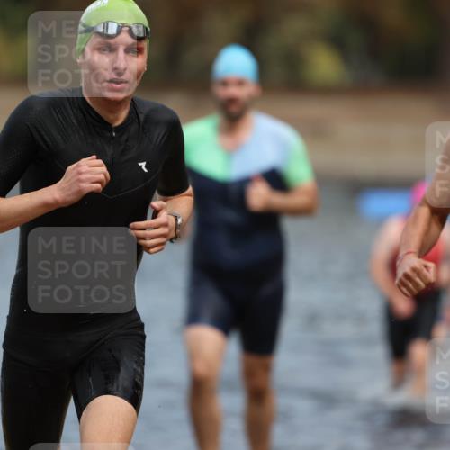 14.09.2025 - Stadtparktriathlon Michael Strokosch http://msf.ph/oto/8875309 14.09.2025 12:54:35 Schwimmen 1434, 1447, 1465, 1471, 1484, 1507, 1519 meine-sportfotos.de