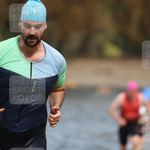 14.09.2025 - Stadtparktriathlon Michael Strokosch http://msf.ph/oto/8875314 14.09.2025 12:54:38 Schwimmen 1434, 1437, 1447, 1465, 1471, 1484, 1507, 1519 meine-sportfotos.de