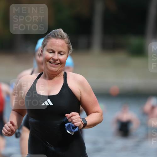 14.09.2025 - Stadtparktriathlon Michael Strokosch http://msf.ph/oto/8875317 14.09.2025 12:54:39 Schwimmen 1434, 1437, 1447, 1465, 1471, 1507, 1519 meine-sportfotos.de
