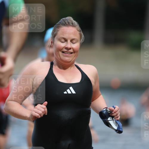 14.09.2025 - Stadtparktriathlon Michael Strokosch http://msf.ph/oto/8875321 14.09.2025 12:54:39 Schwimmen 1434, 1437, 1447, 1465, 1471, 1507, 1519 meine-sportfotos.de