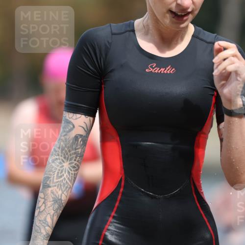 14.09.2025 - Stadtparktriathlon Michael Strokosch http://msf.ph/oto/8875330 14.09.2025 12:54:43 Schwimmen 1434, 1437, 1447, 1454, 1471 meine-sportfotos.de