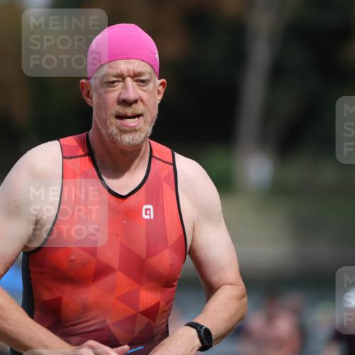 14.09.2025 - Stadtparktriathlon Michael Strokosch http://msf.ph/oto/8875332 14.09.2025 12:54:44 Schwimmen 1434, 1437, 1447, 1454, 1471, 1493 meine-sportfotos.de